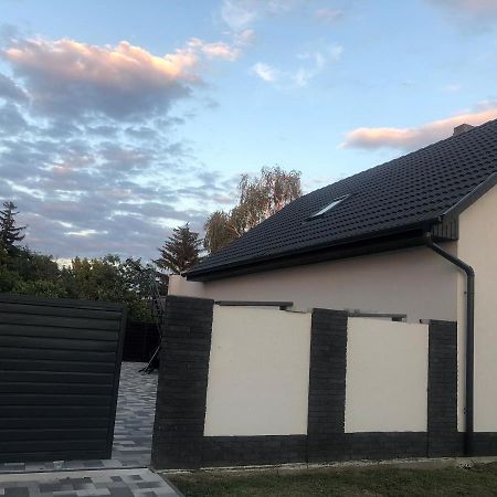 Апартаменты Freedom Apartman Морахалом Экстерьер фото